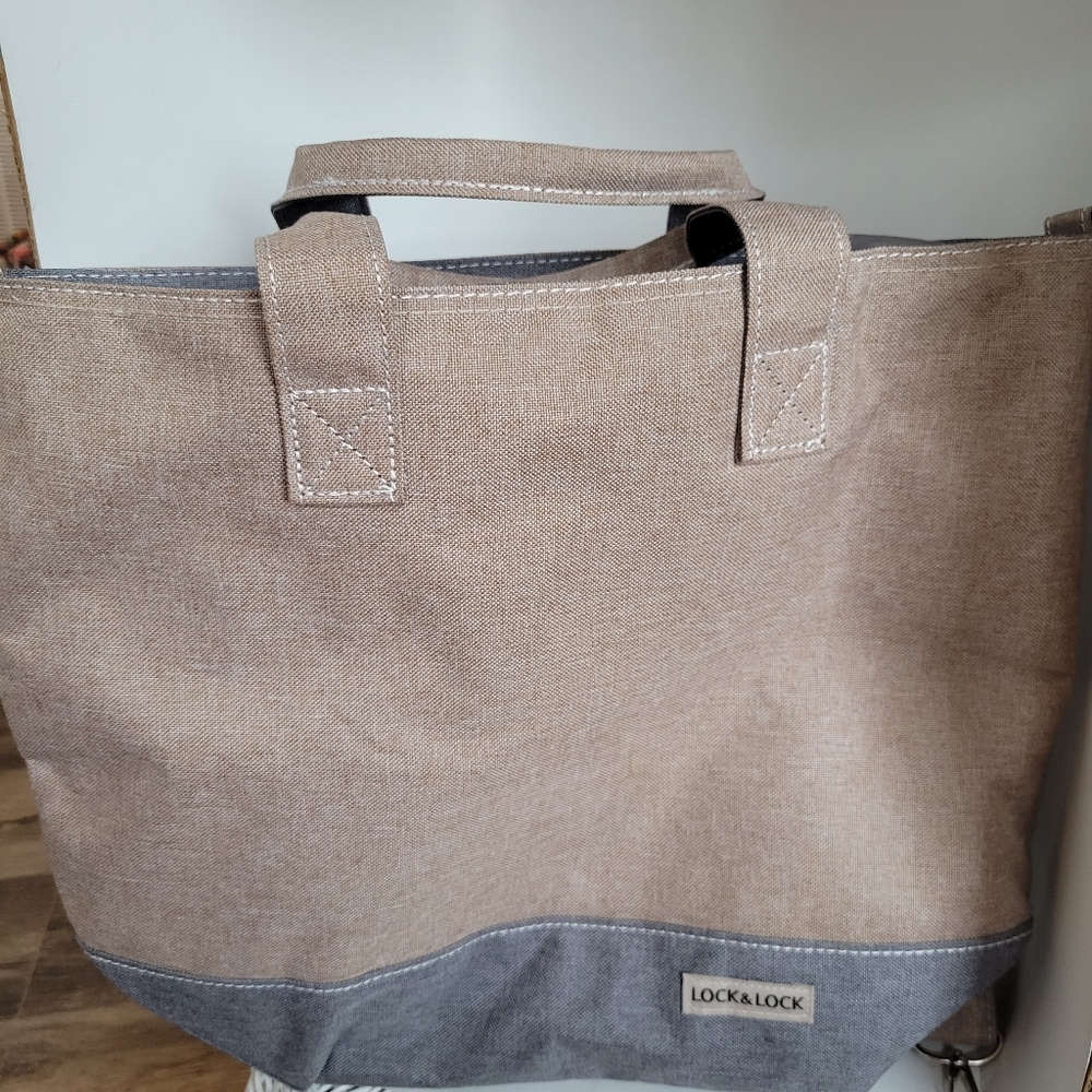 Lock & Lock Insulated Cooler-Tote CoolerBrand new with out tags